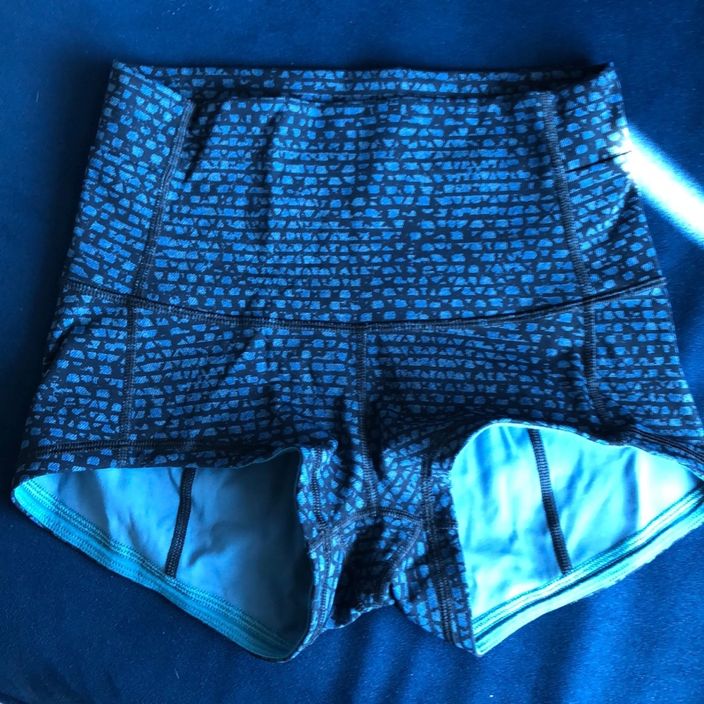 lululemon spandex shorts